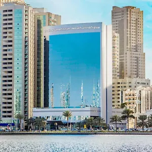 Отель Corniche